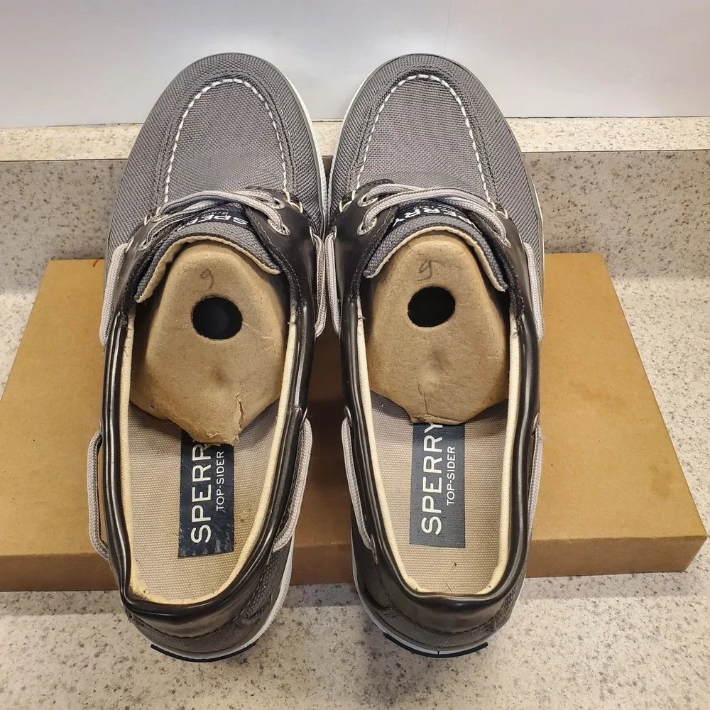 Men's Sperry Halyard Gray Canvas 2-Eye Cross Lace  Boat Shoe Size 9.5 Top Siders